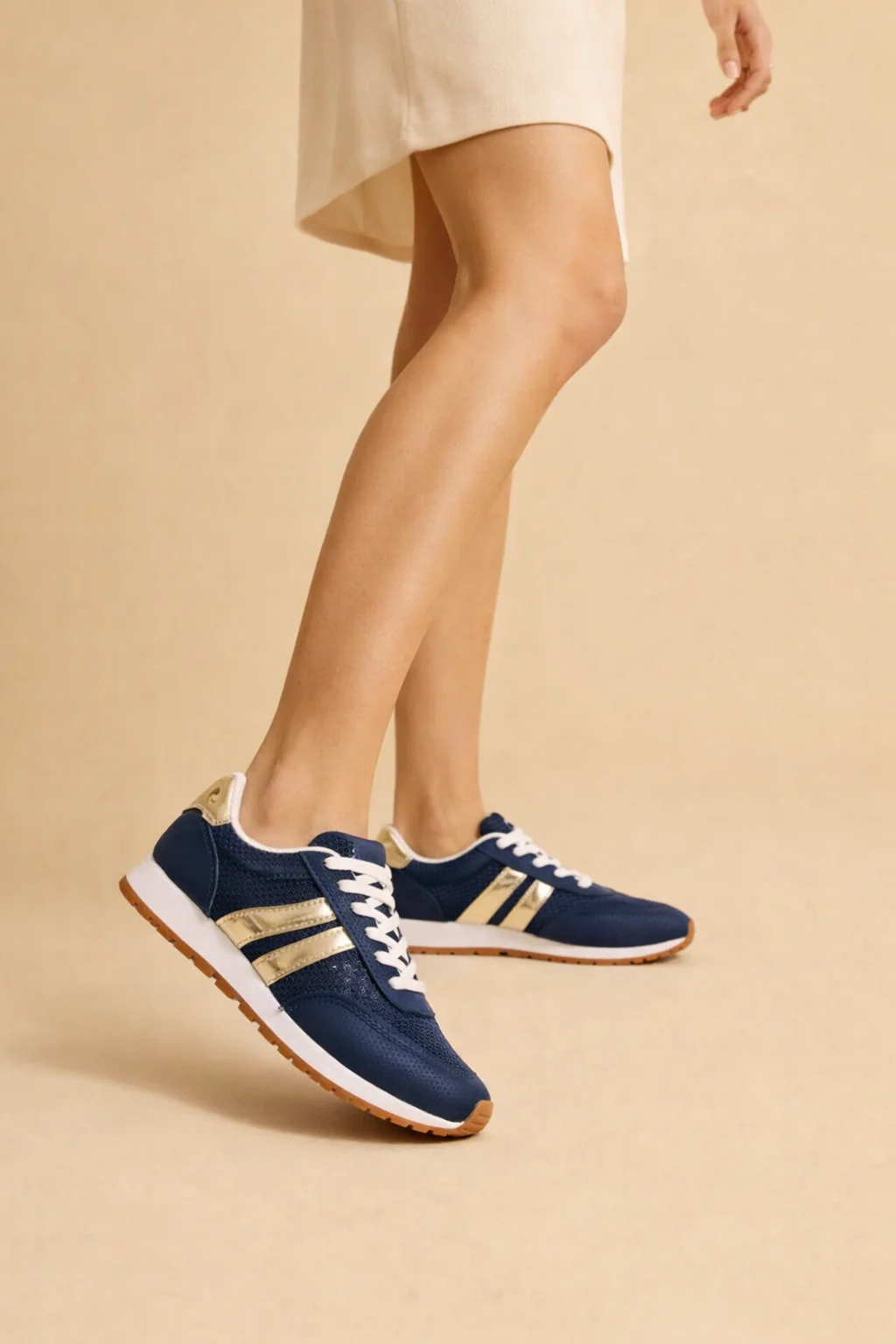 Aleksandra | Women’s Stylish Lace-Up Running Shoes with Lightweight All-Day Comfort - Image 2