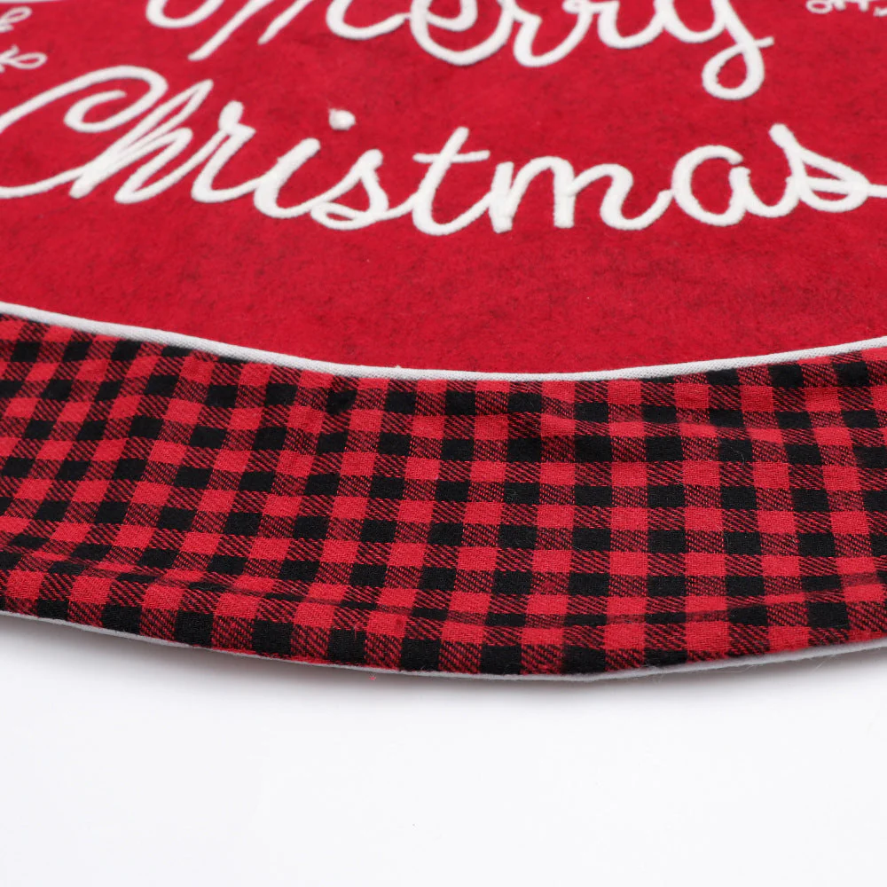 Black and red checkered Christmas tree skirt with border - Image 4