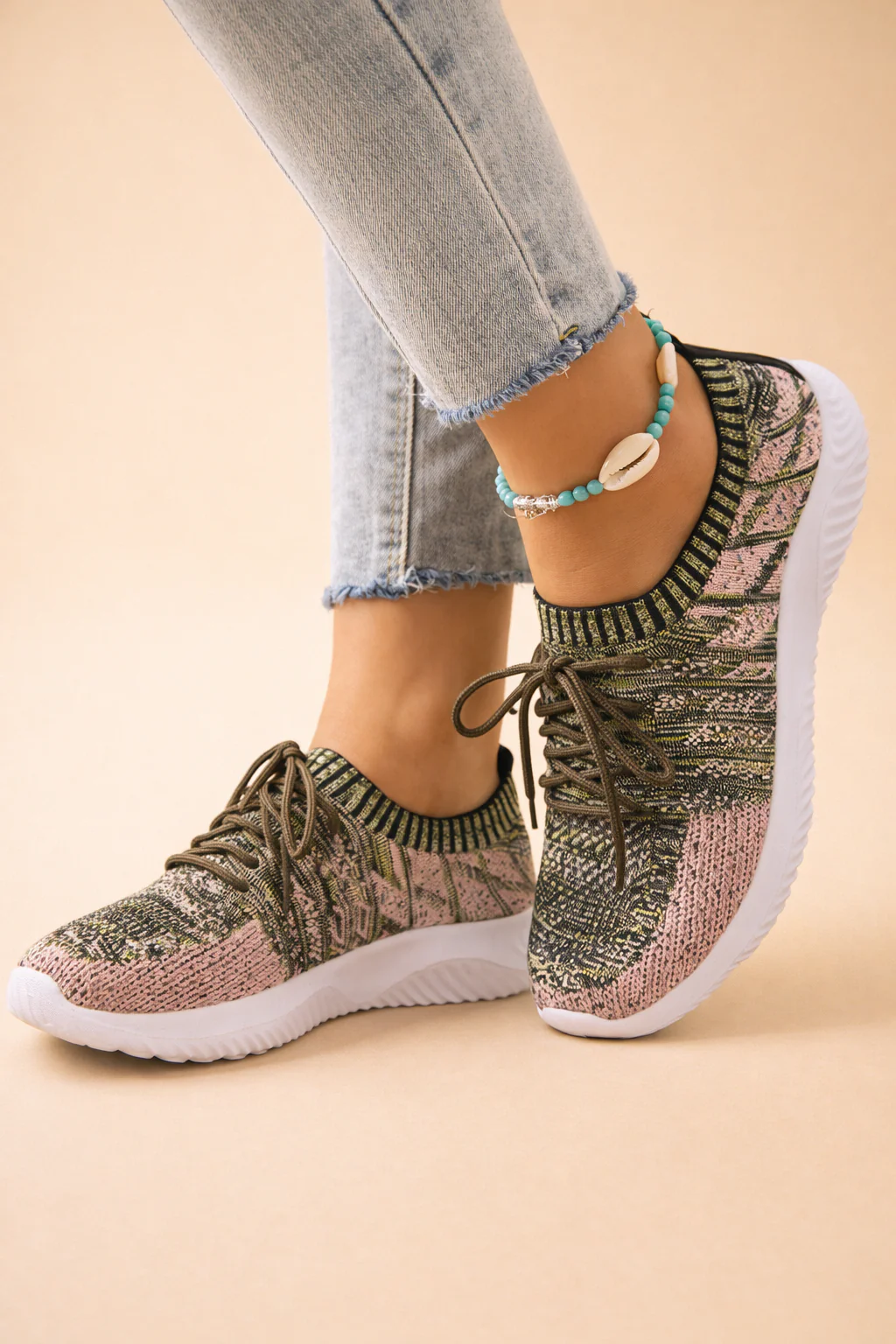Bożena | Women’s Lightweight Slip-On Sneakers with Comfortable Everyday Fit - Image 3
