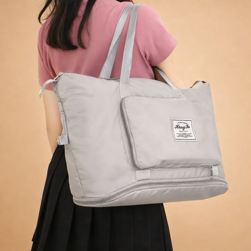 Clara | Women’s Smart Weekend Carryall Bag - Image 5