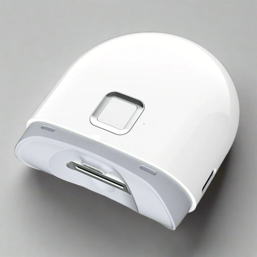 Innovative nail clipper with flashlight | Automatic and safe to use - Novclip - Image 2