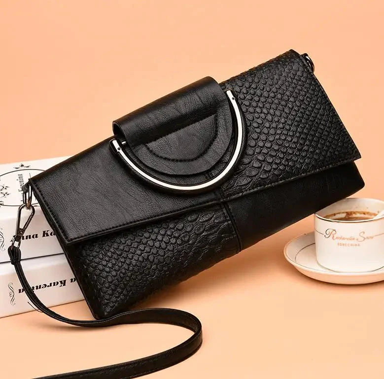 Kiara | Women’s Sophisticated Statement Handbag for Everyday Elegance
