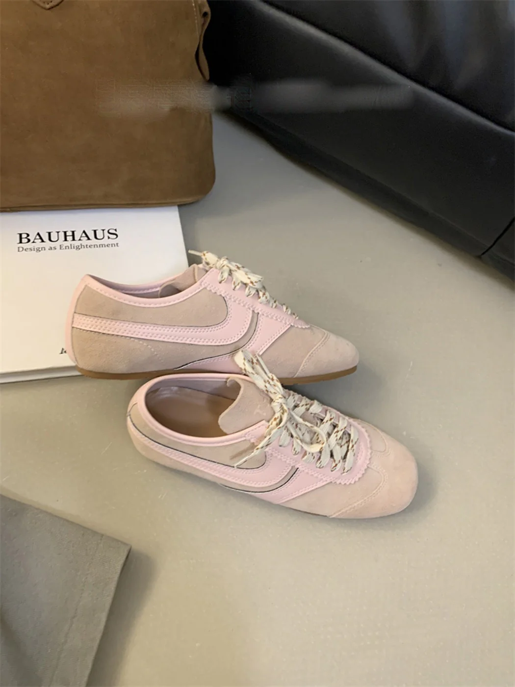 Klara | Women’s Retro Lace-Up Sneakers with All-Day Comfort - Image 4