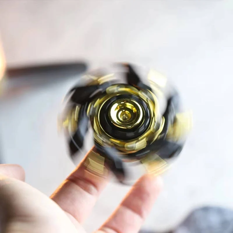 Metal Fidget Spinner Toy with Expanding Wings – Zinc Alloy Design for Focus and Relaxation, Pocket-Sized for Adults - Image 5