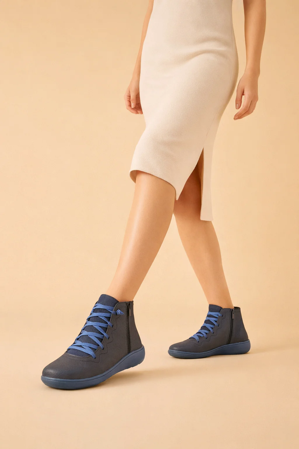 Nina | Trendy orthopedic ankle boots - Image 4