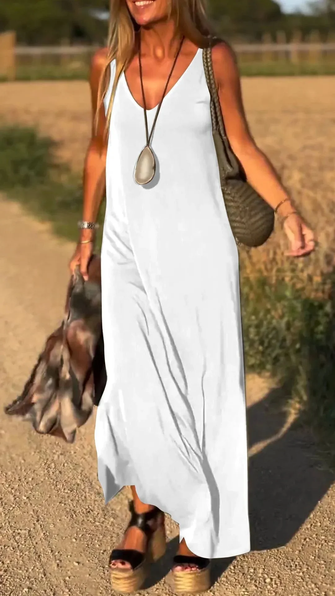 Women's Sleeveless Maxi Dress for Summer Comfort Polyester - Image 11