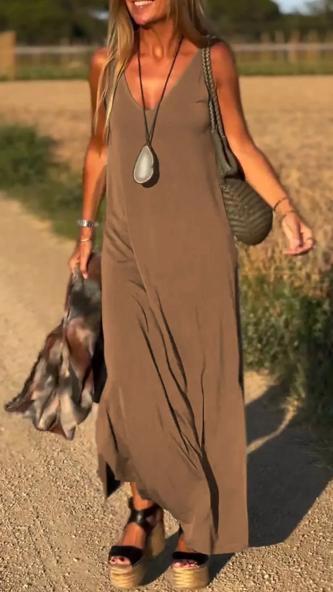 Women's Sleeveless Maxi Dress for Summer Comfort Polyester - Image 8