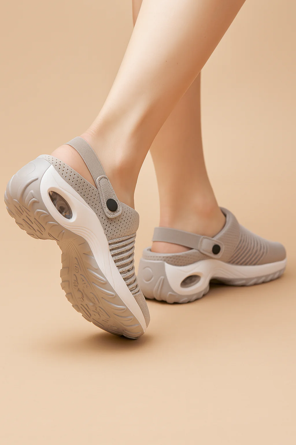 Teresa | Sporty clogs with ventilation