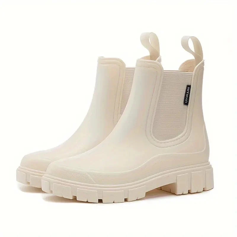Trendy waterproof rain boots - Image 3