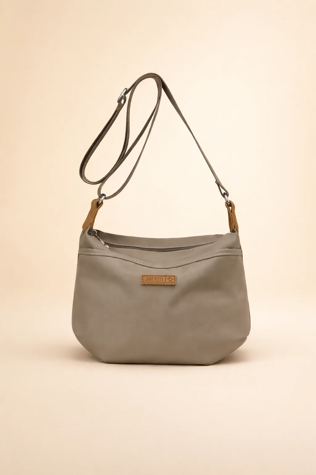 Ultimate SecureStride Anti-Theft Crossbody Bag for Peace of Mind - Image 2
