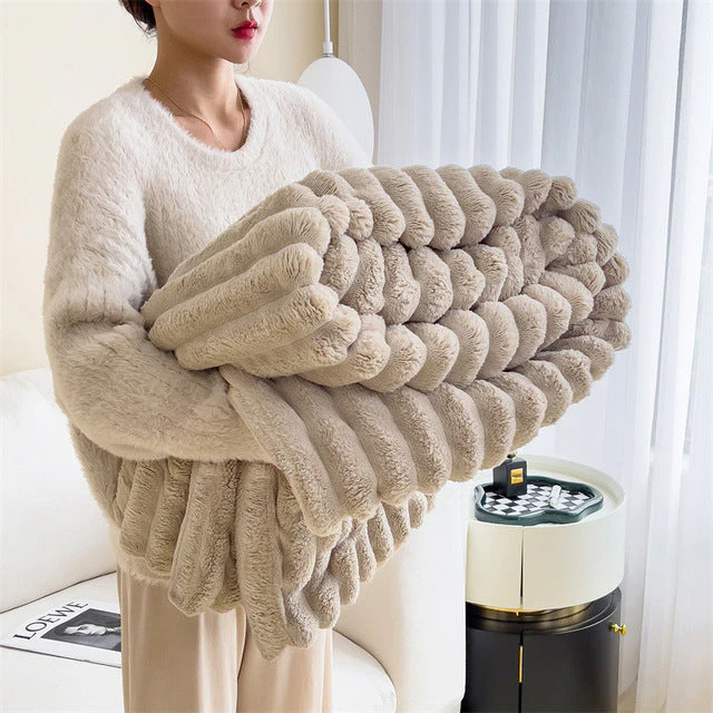 UltraDreams Luxury Fleece Blanket – soft, warm and stylish - Image 5