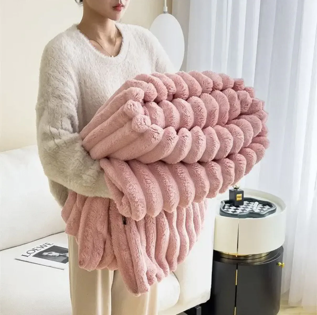 UltraDreams Luxury Fleece Blanket – soft, warm and stylish - Image 6