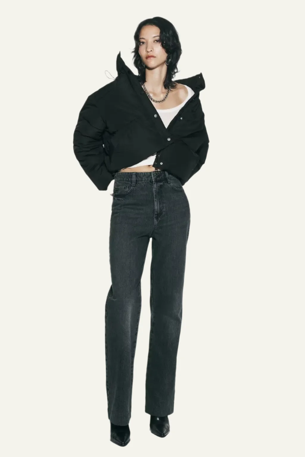 Women's Black Puffer Jacket Lightweight Warm Insulating Winter Coat - Image 3